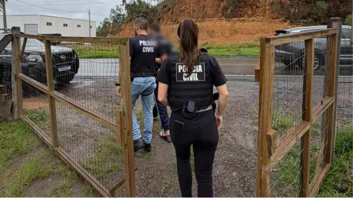 Ataque com duas facadas, uma no rosto, deixa vítima com ferimentos profundos e termina com suspeito preso em SC