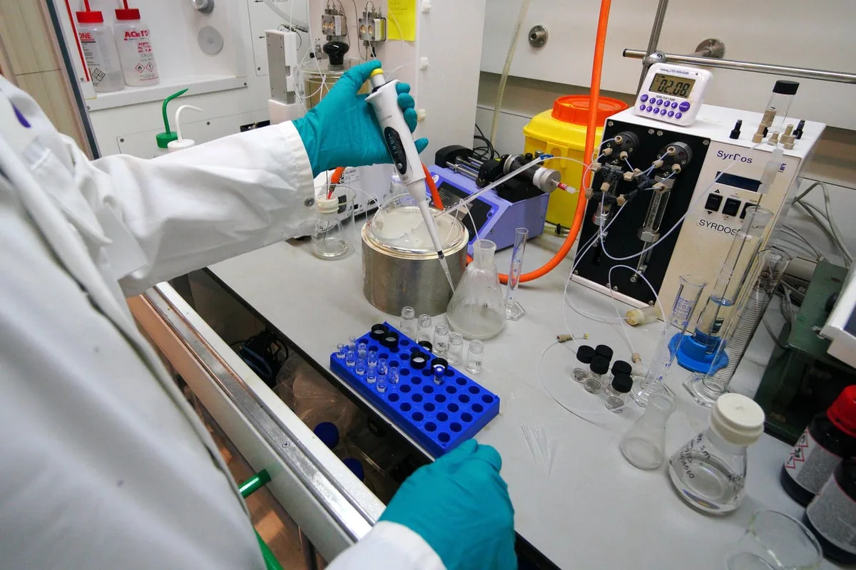 AstraZeneca ditches lung cancer treatment trial