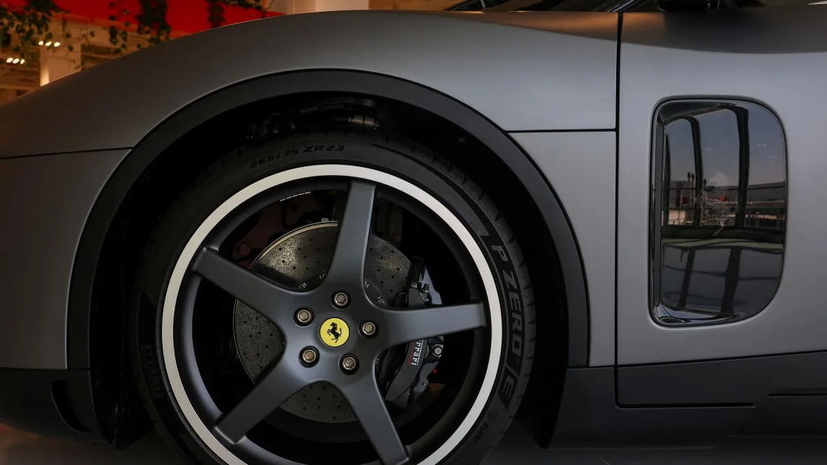 Ferrari es la única ganadora en la tormenta bursátil del motor europeo