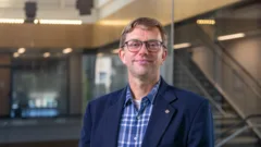 Canada poaches dozens of top US researchers for its universities
