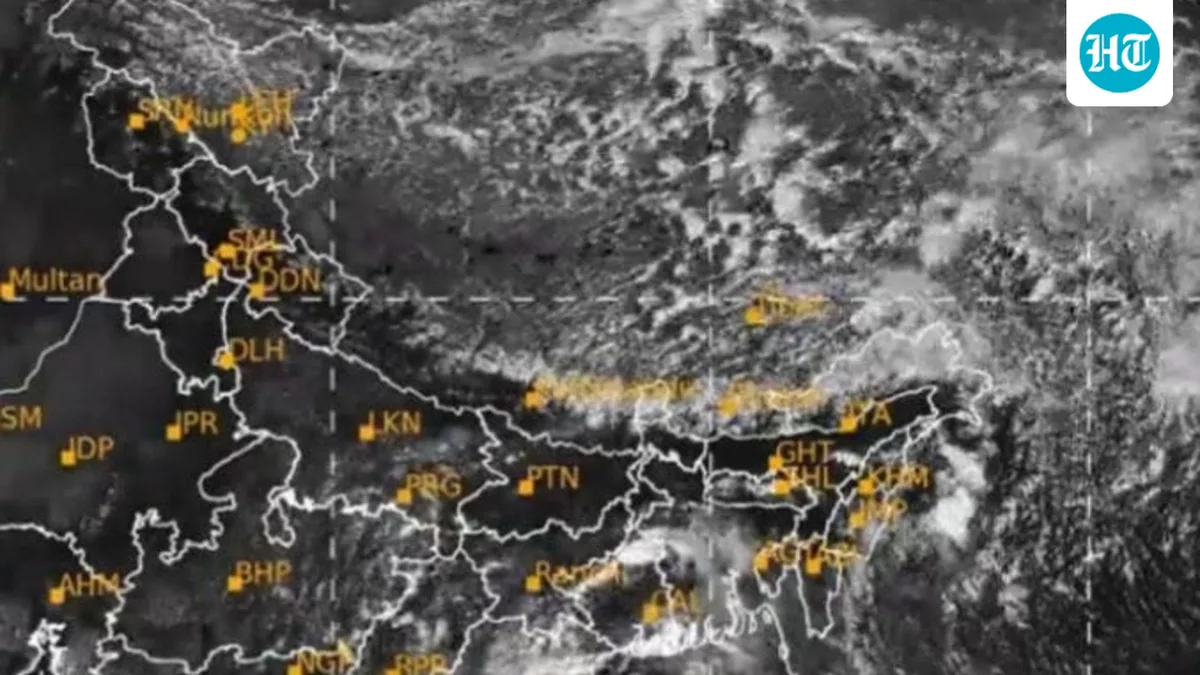 Deep depression LIVE updates: Landfall to continue over 2 hours; Odisha, Andhra on red alert