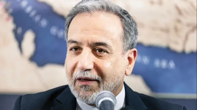 Ministro dos Negócios Estrangeiros iraniano visita China na quarta-feira