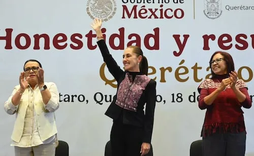 Sheinbaum reafirma lucha por la Independencia y soberanía; Mauricio Kuri le da la bienvenida a Querétaro
