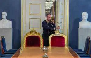 Conheça a nova família real da Noruega após a ascensão de Haakon VIII ao trono
