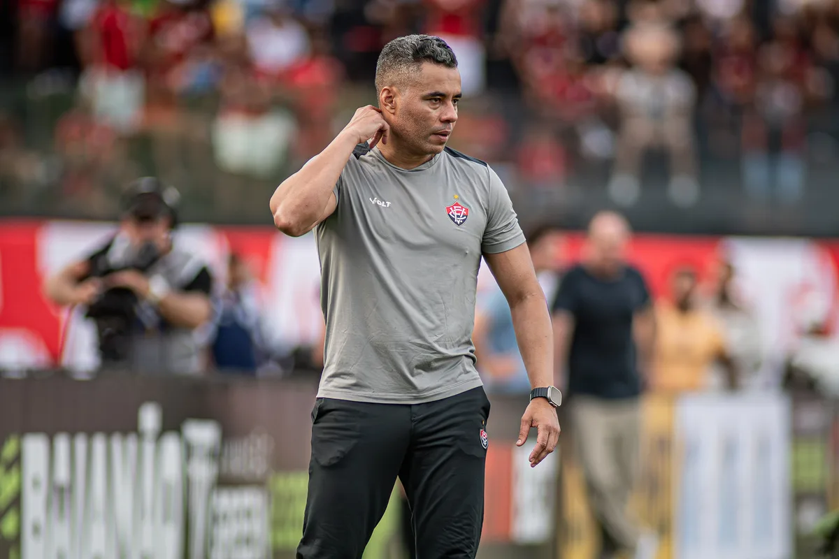 Jair Ventura vs Bahia: saiba retrospecto do técnico na carreira