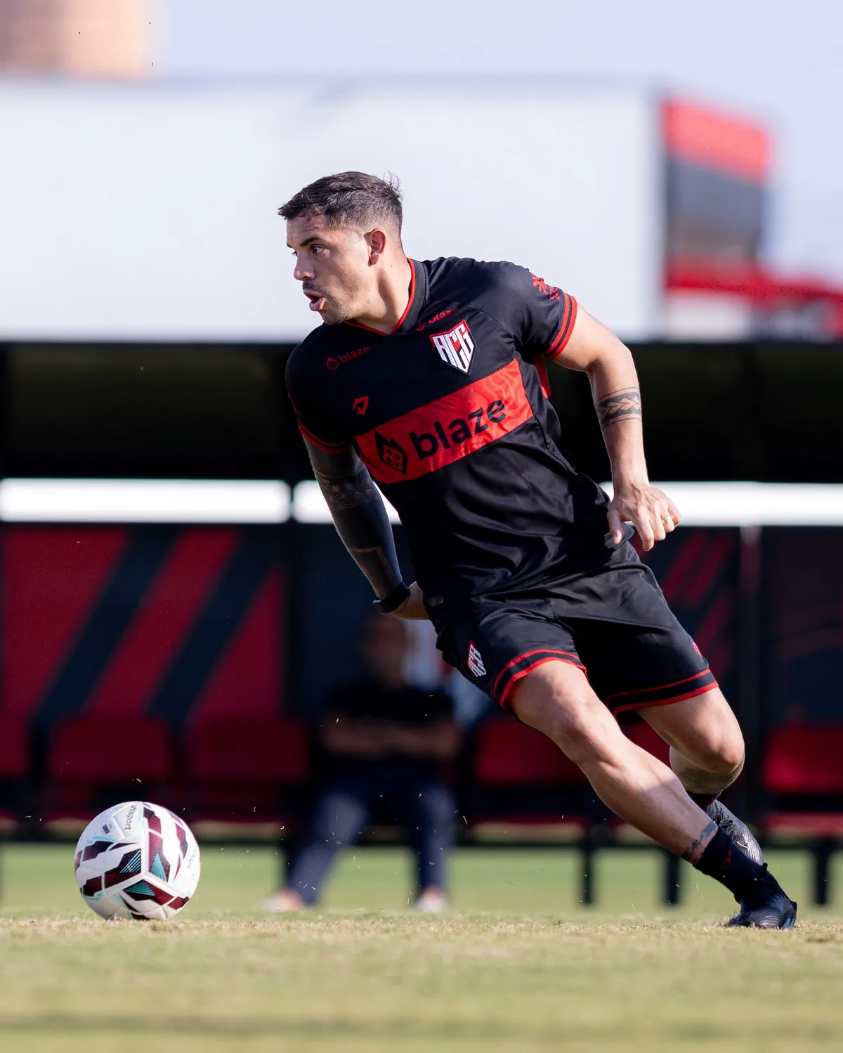 Terans deixa o Atlético-GO e volta ao Fluminense para realizar cirurgia