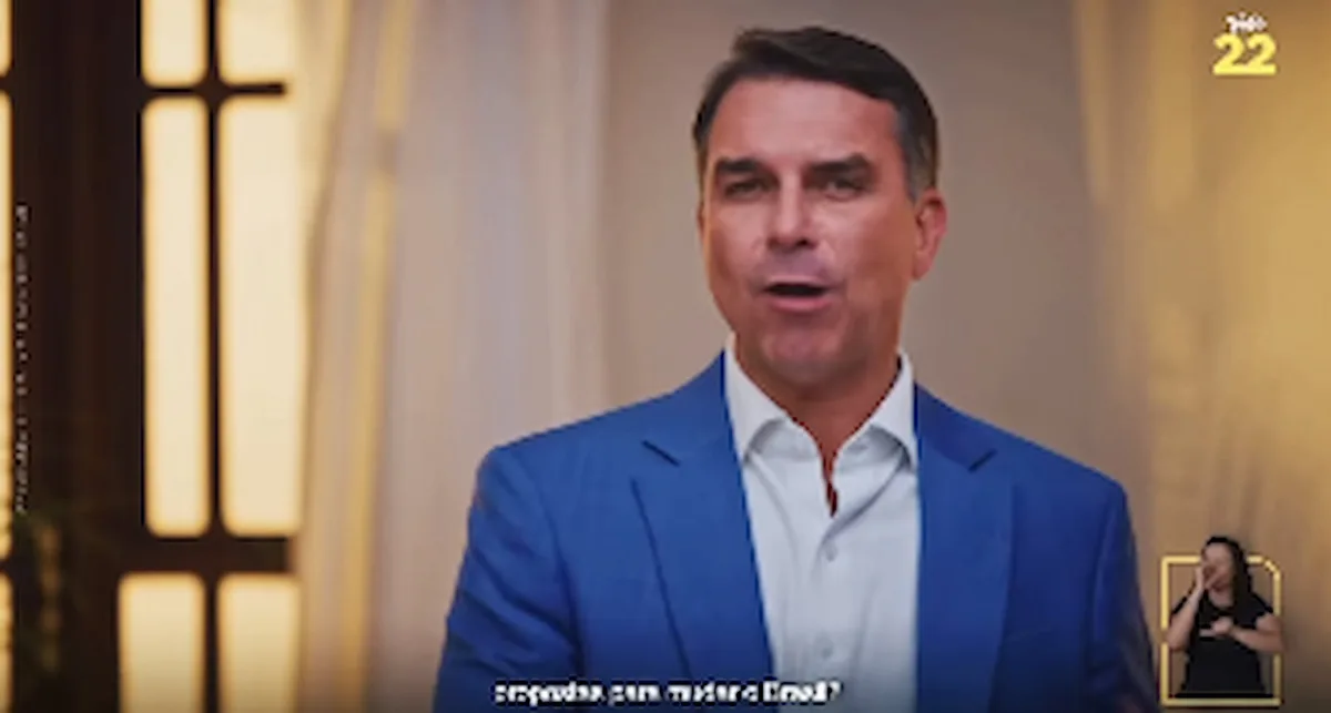 TSE explica falha que deixou propaganda de Flávio Bolsonaro sem som