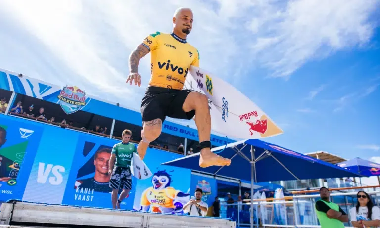 Brasileiras disputam qualificatória do trampolim 3m no Mundial Júnior