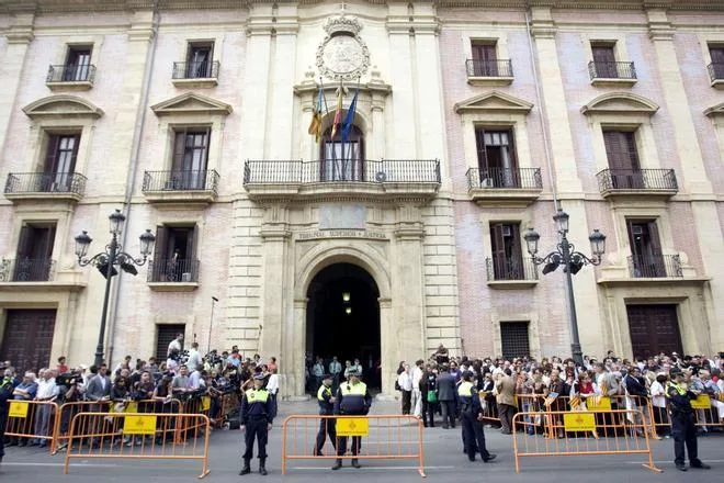 La desconfianza ciudadana tiene remedio: cuando la política rebajó la sensación de corrupción