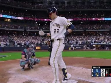 WATCH: Milwaukee Brewers tie MLB record