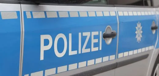 Nahwinden in Thüringen: Auto fliegt bei Unfall rund 70 Meter durch die Luft