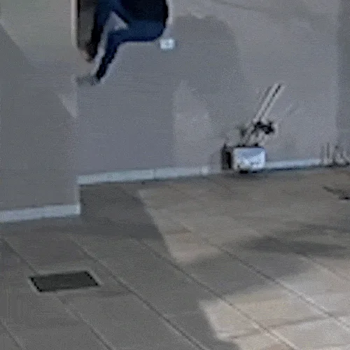 Flagrado por câmera, homem é preso ao invadir casa e furtar joias