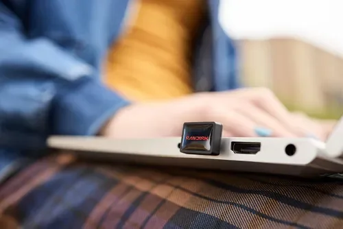 SanDisk Extreme Fit USB-C review: Ultra-compact storage tested on 4K video