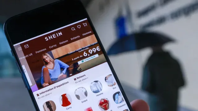 Gigante da fast-fashion Shein estreia-se na Bolsa de Hong Kong em setembro