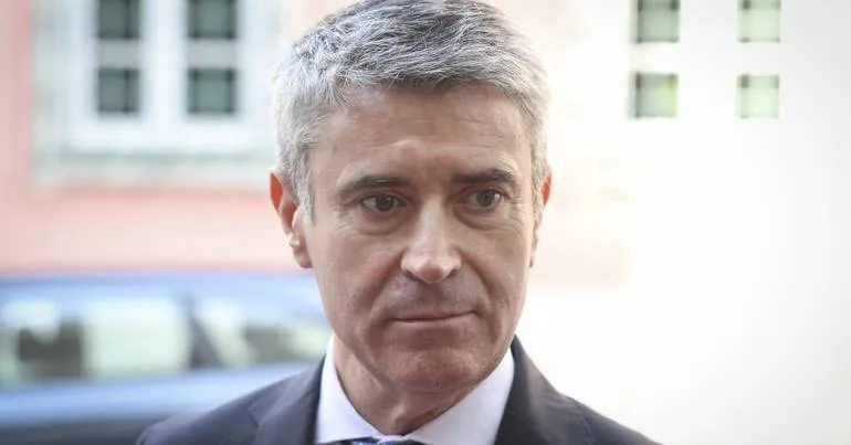 Carneiro começa rota pela valorização do interior