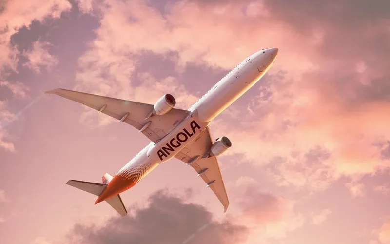 Brasileiros podem viajar para a China no Boeing 777 da TAAG