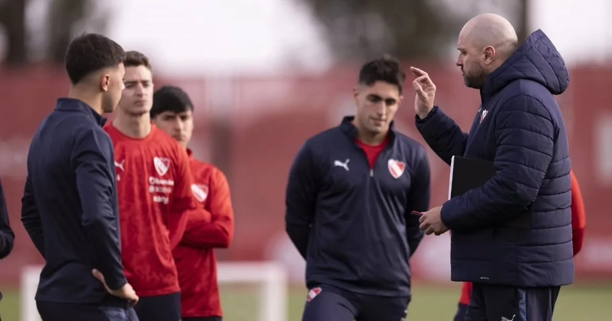 Independiente: una baja de peso que obliga a cambiar y una meta ante Gimnasia (M)