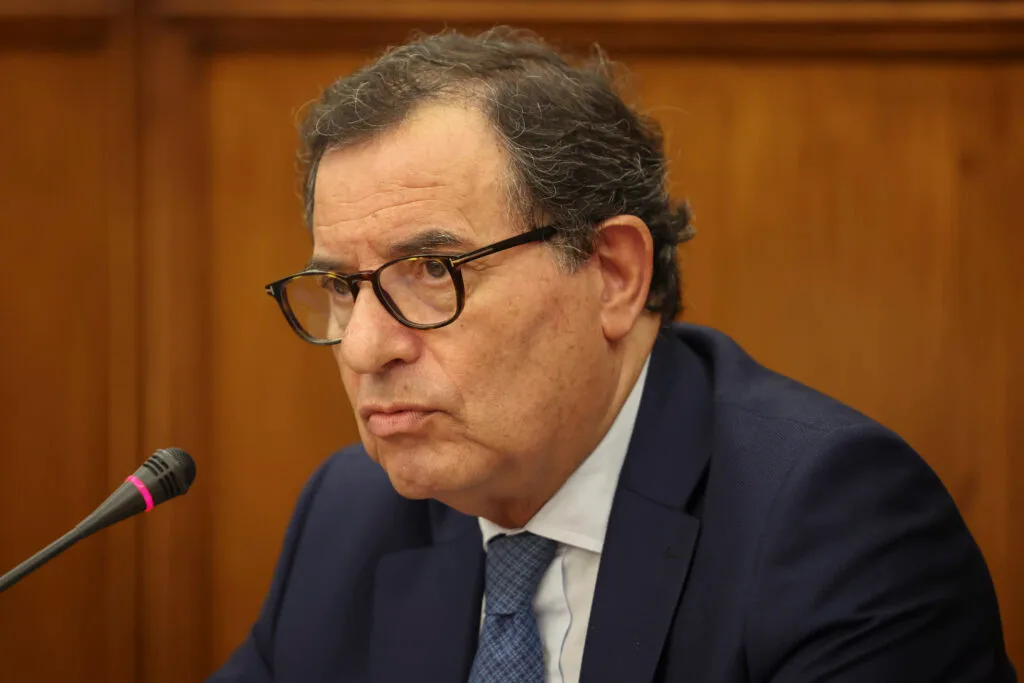 “Redução do IVA? Há sério risco de não se repercutir nos custos finais”, destaca ministro da Economia