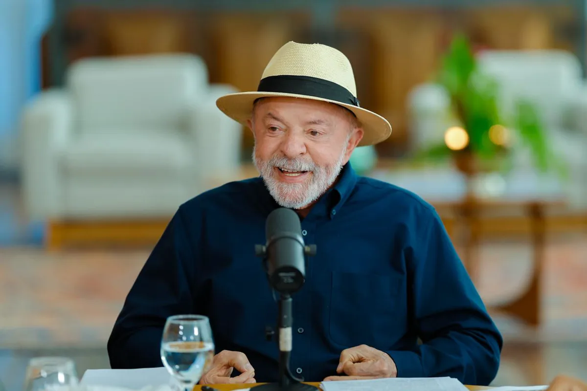 Aprovação de Lula cai abaixo de 30% no Lulômetro