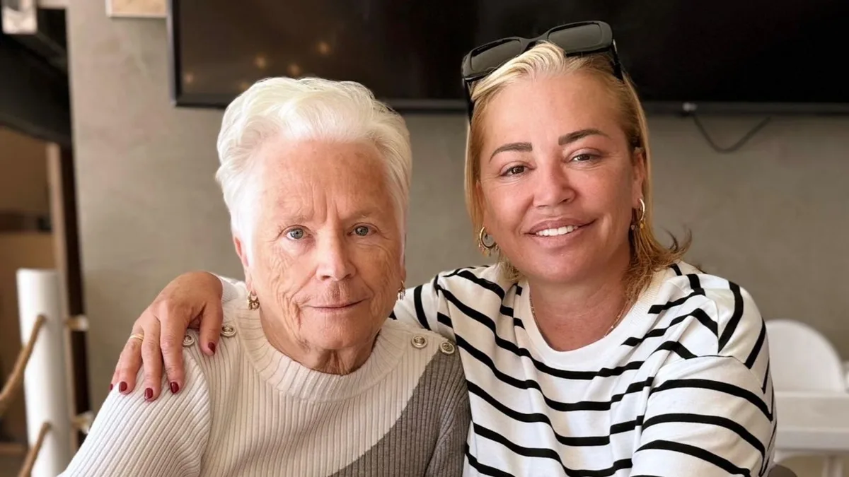 Belén Esteban celebra el cumpleaños de su madre antes de una noche decisiva: vuelve la polémica con los Janeiro y responde a Beatriz Trapote