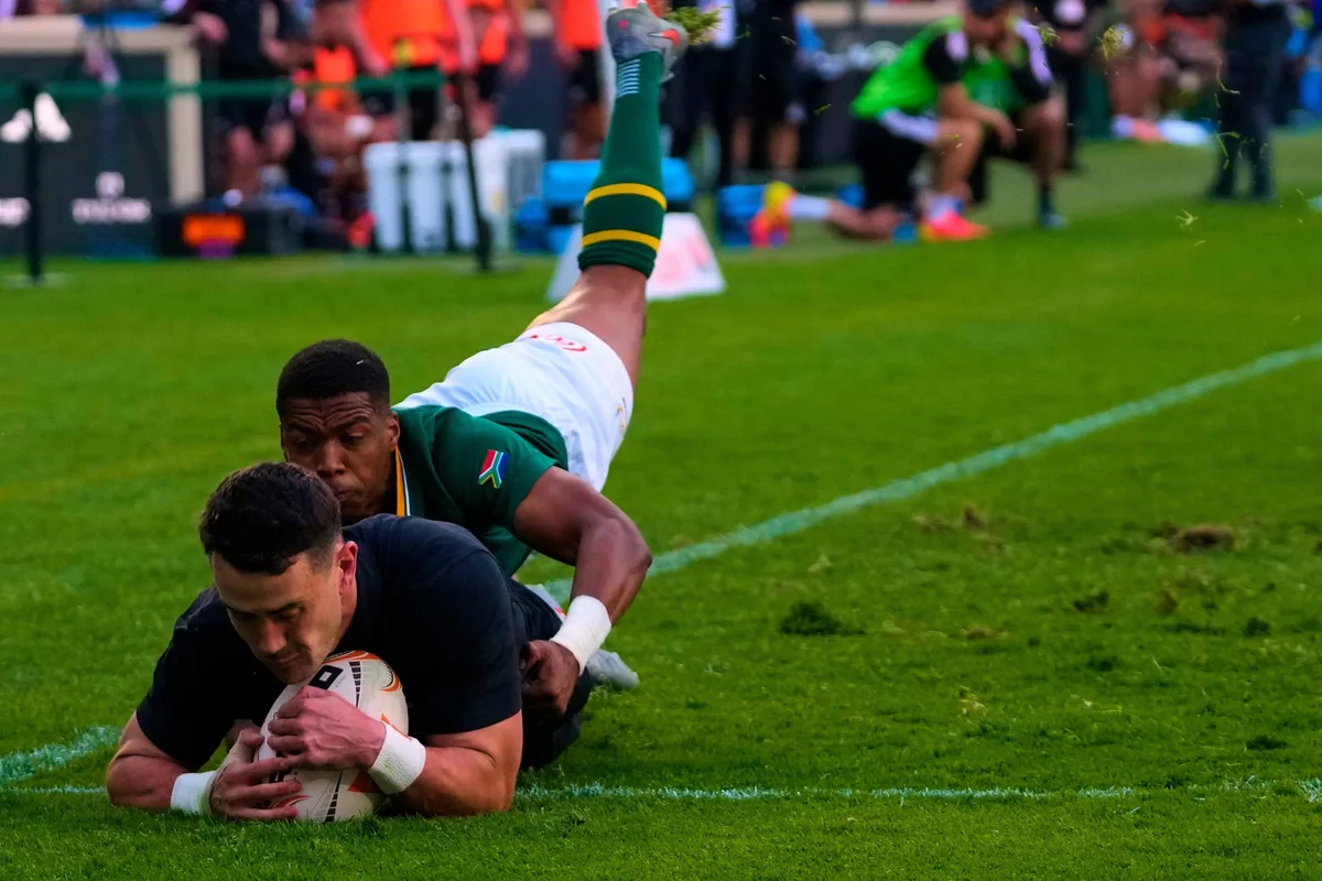 All Blacks sorprendió y les ganó a los Springboks por 17 puntos: arrancó la serie que perjudica a los Pumas