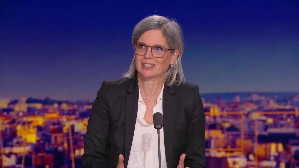 "On a besoin d'avoir un contrôle sur cette entreprise": Sandrine Rousseau propose de nationaliser Total