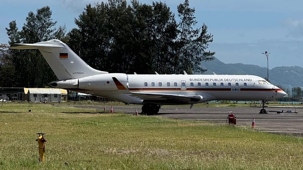 Seit Tagen im Urlaubsparadies - Was macht der Regierungs-Jet auf den Seychellen?