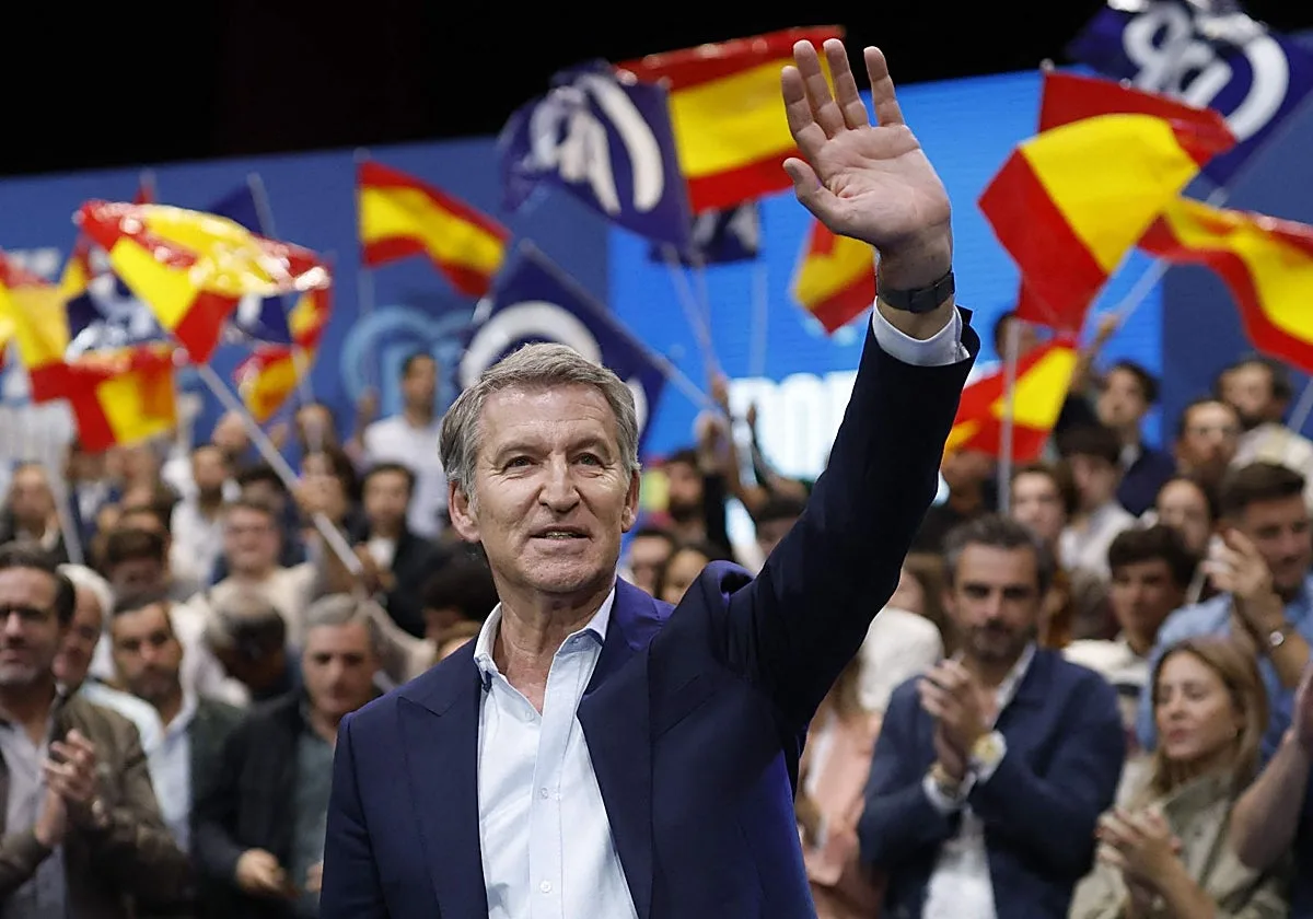 Feijóo tiende puentes con el Ibex catalán ante un posible vuelco electoral
