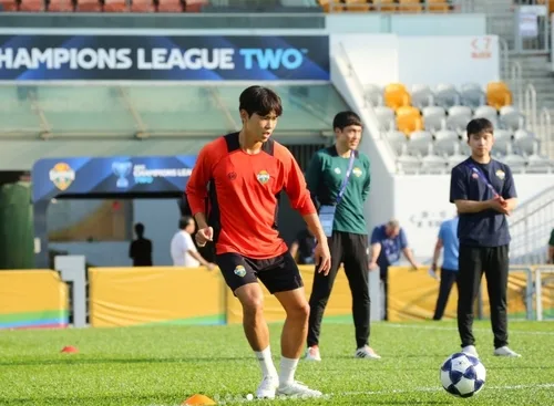 K리그1 강원, 10명이 뛴 키치와 ACL2 조별리그 1차전서 0-0 비겨
