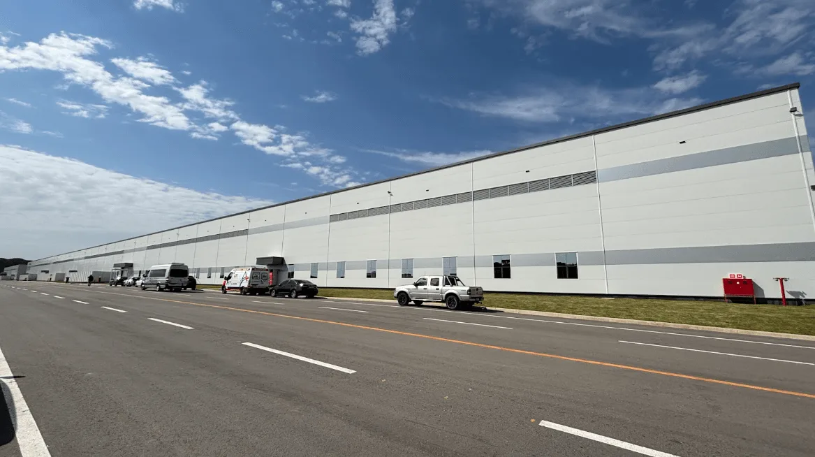 LG inaugura fábrica de geladeiras no Brasil e projeta produtos mais baratos