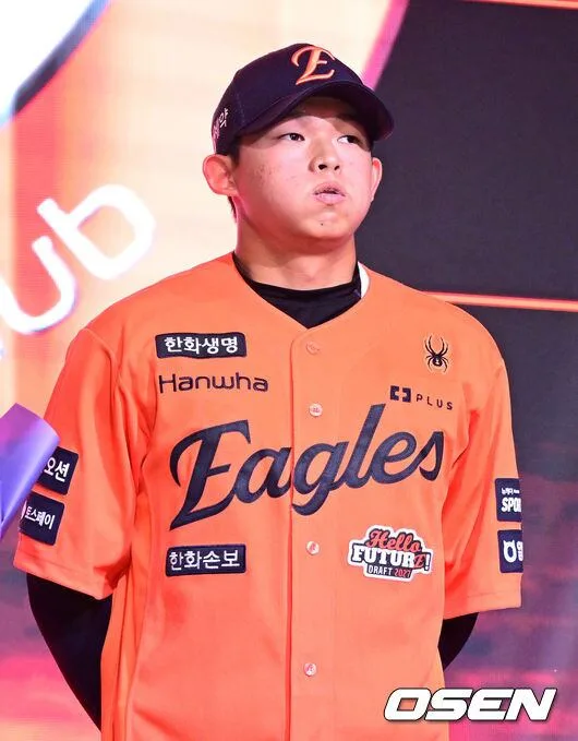 "즉시전력 가능" 한화가 찜한 150km 파이어볼러, 내년부터 바로 볼 수 있을까…씩씩한 한마디 "왜 1R인지 증명하겠다" [2027 신인드래프트]