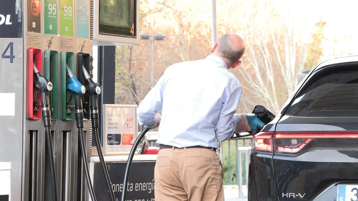 El INE confirma la subida del IPC al 4,3% en agosto tras un repunte del 21,3% en gasolina y diésel
