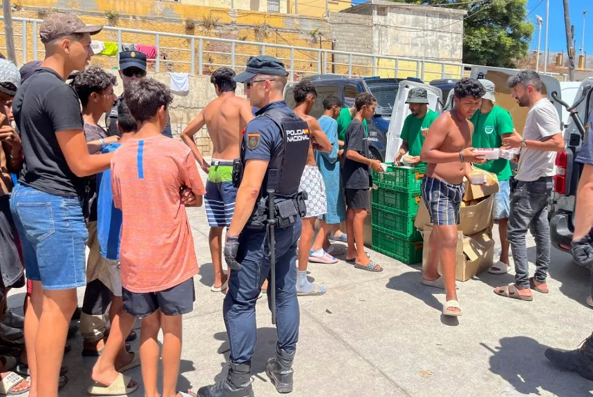Dos semanas tras la entrada masiva en Ceuta: el centro se calma y los barrios colapsan