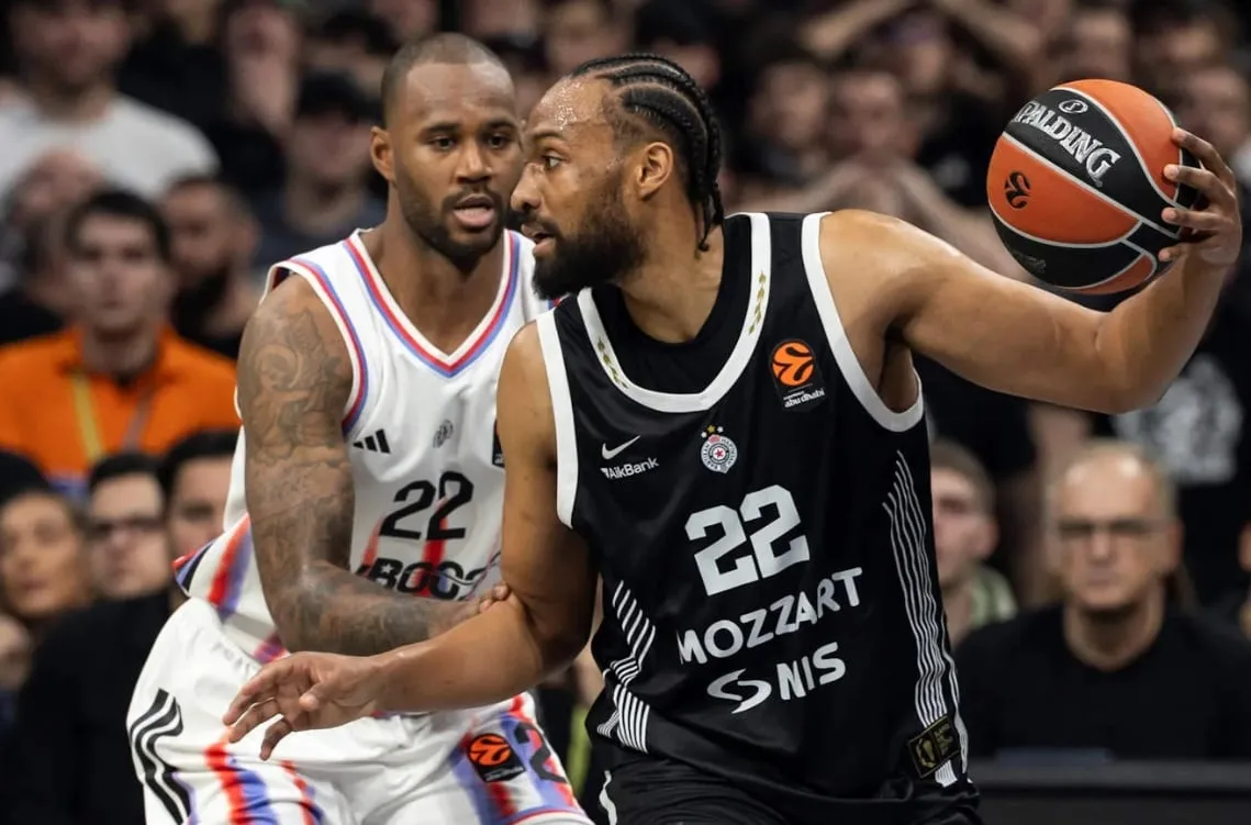 Jabari Parker vuelve a sufrir
