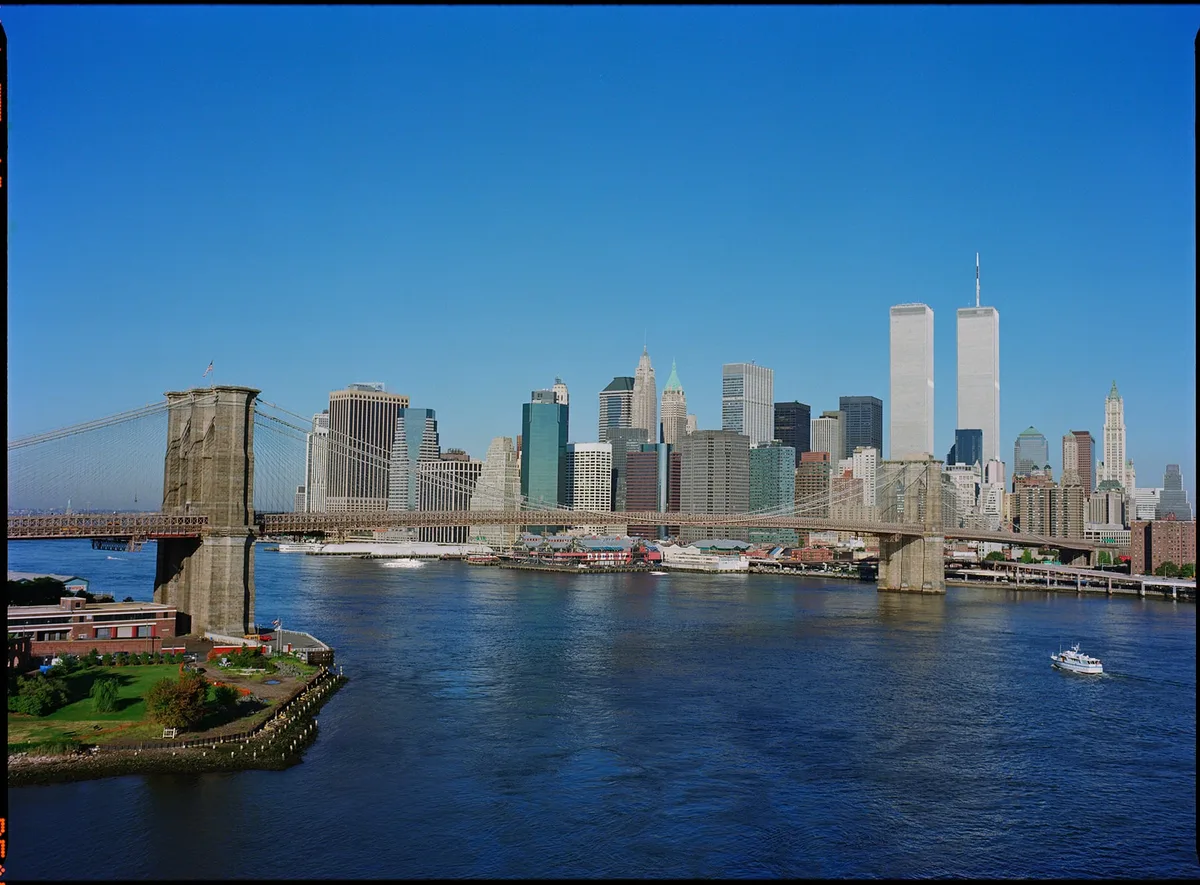 La historia detrás de la foto de las Torres Gemelas 16 minutos antes del primer impacto