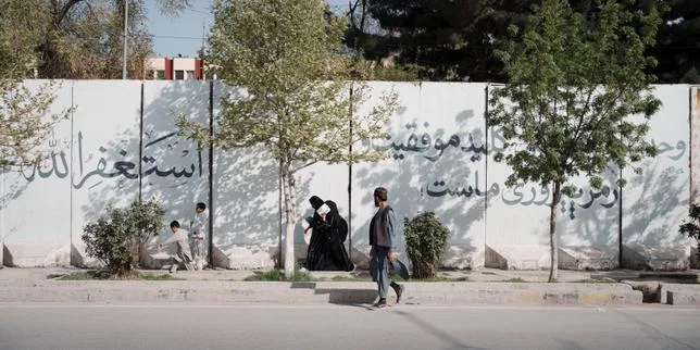 « Les talibans prêchent la pureté et la moralité, et ils se ruent pour déshabiller les femmes en prison » : les Afghanes au pays de la terreur