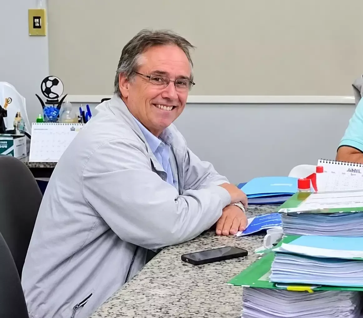 Governo exonera assessor citado em “máfia do Pix” no hospital de Sidrolândia