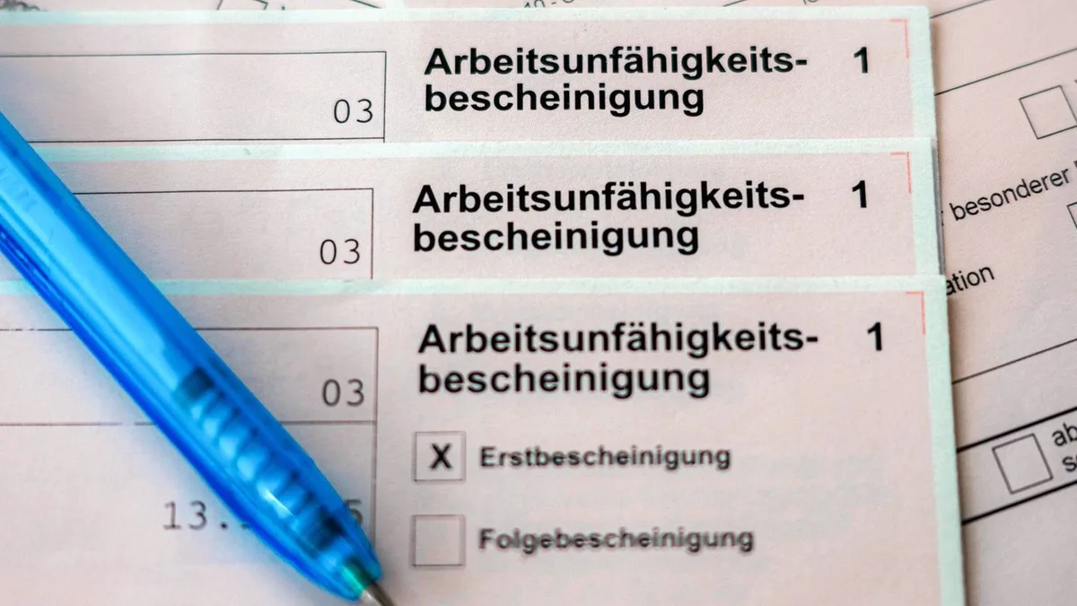 Gesundheit und Arbeit: AOK-Versicherte in Rheinland-Pfalz melden sich weniger krank
