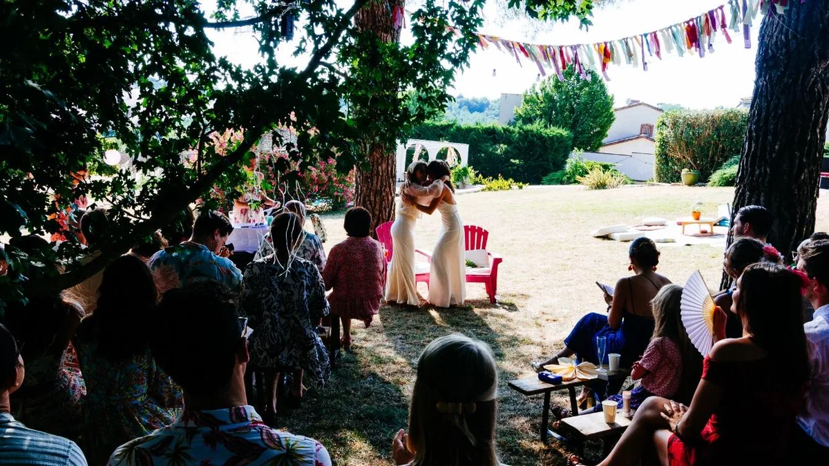 « Notre mariage amical n’était pas qu’une fiesta, c’est aussi un engagement » - TÉMOIGNAGE