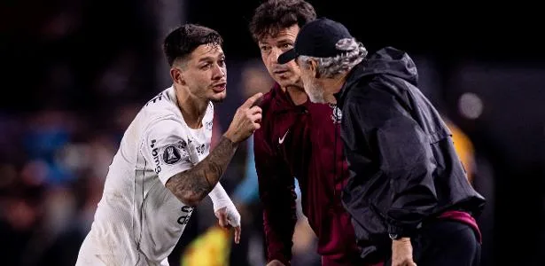 Diniz repensa esquema com Garro e Memphis por recuperação no Corinthians
