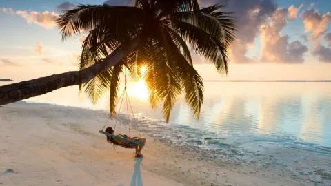 Maldivas más allá del paraíso: dos islas para entender por qué aquí el tiempo se vive distinto