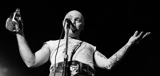 Angry Anderson ist tot: Rose-Tattoo-Sänger mit 79 Jahren gestorben