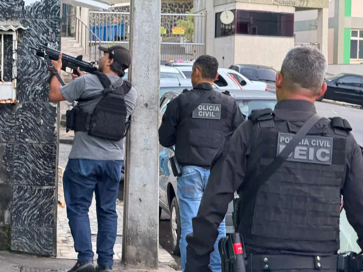Grupo suspeito de extorquir turistas no Farol da Barra é alvo de operação