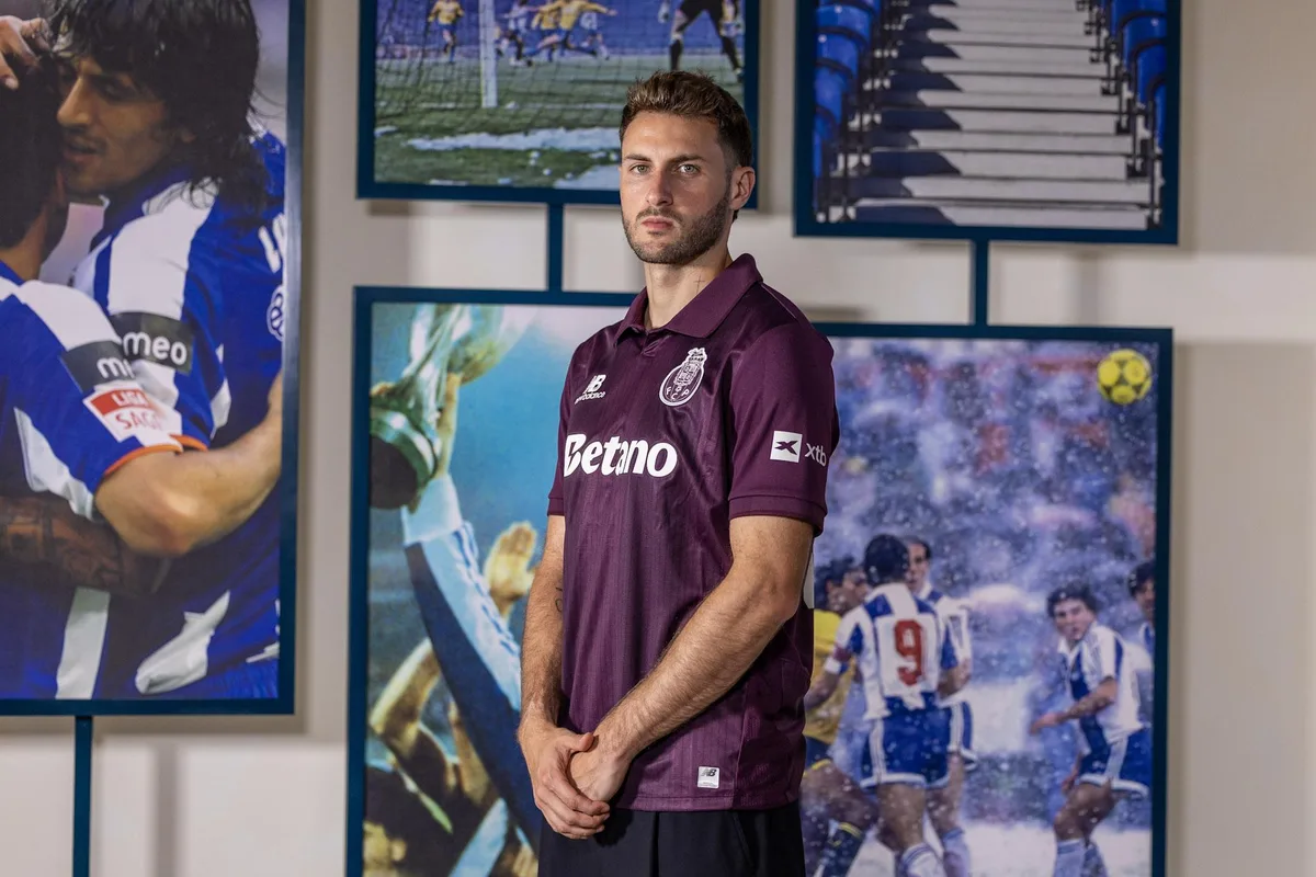 Santiago Giménez tiene nuevo equipo: jugará con el Porto en la temporada 2026-27