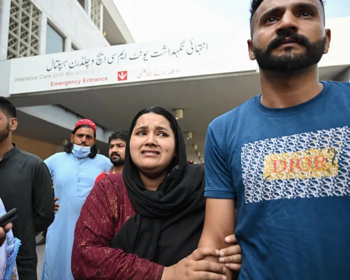 At least 14 newborn babies die in fire at Pakistan hospital’s maternity ward