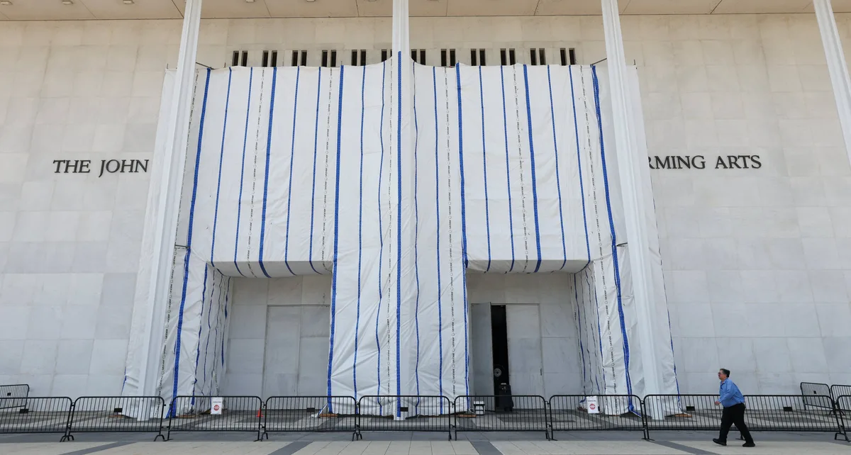 El Kennedy Center informa que no restaurará el nombre de Trump en su fachada antes del 8 de septiembre