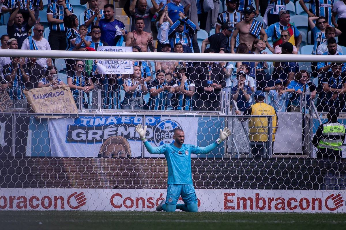Weverton é o goleiro mais eficiente com mais gols evitados no Brasileirão; veja ranking