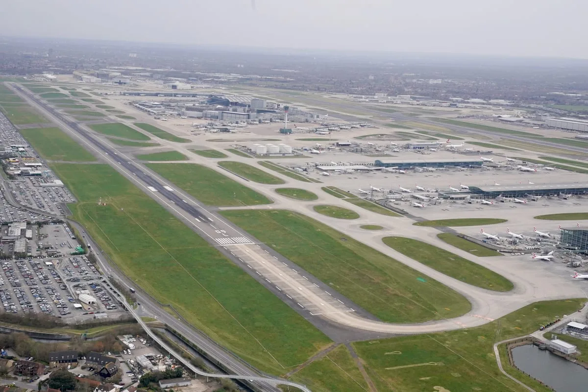 Heathrow expansion would make UK ‘overshoot’ climate targets, report suggests