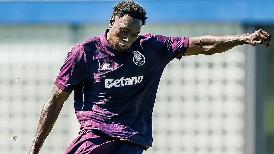 FC Porto venceu a Académica no Olival com Samu (!) a marcar