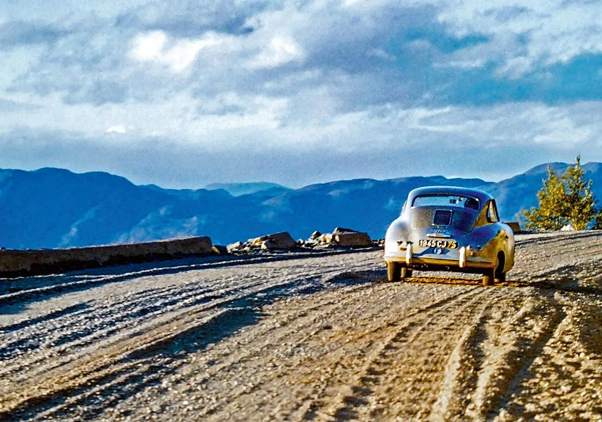 De París al Cabo Norte en un Porsche 356